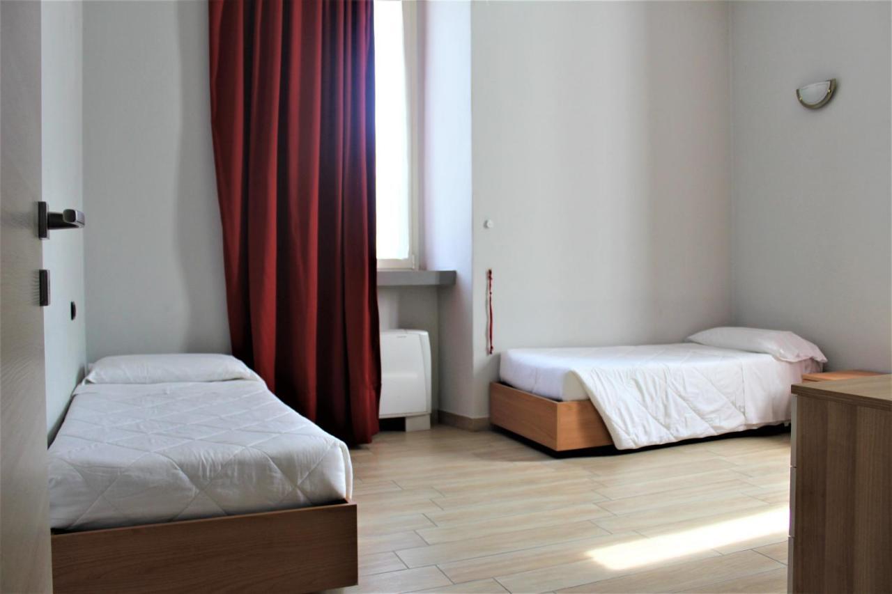 La Viscontina Villa Somma Lombardo Luaran gambar